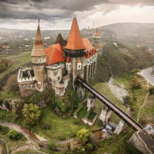 Corvin_Castle_bridge.jpg